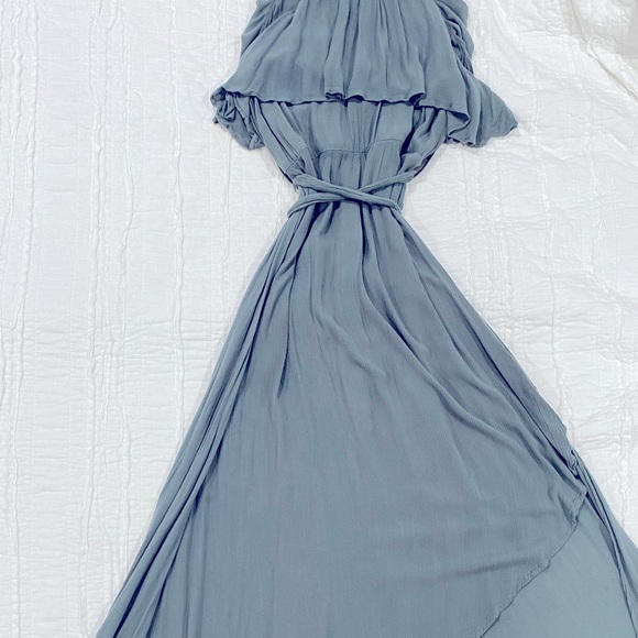 Ruffle halter dress. Size L - Picture 3 of 5